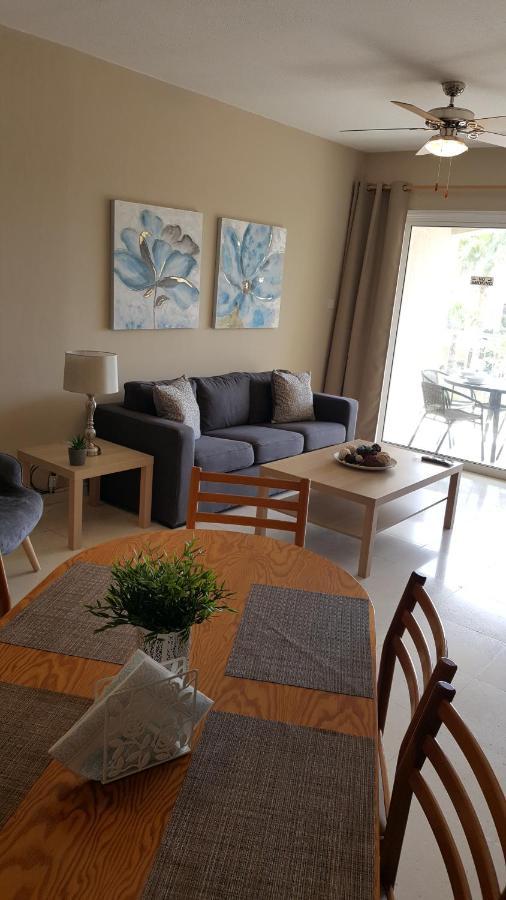 Regina Gardens 205 Block 7 Appartamento Paphos Esterno foto